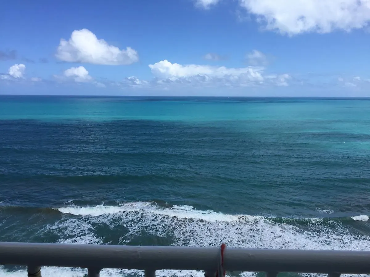 Oceanfront Luquillo Condo Portoriko